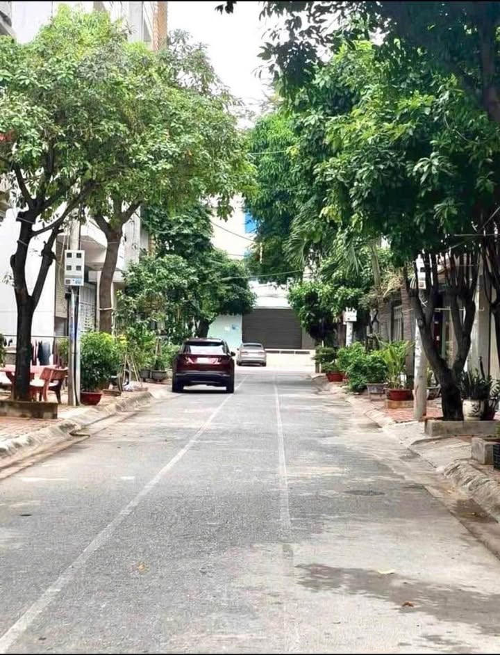 Đất nền khu Đô Thị Chí Linh 90m² giá 9.3 tỷ - Tiềm năng đầu tư lớn!