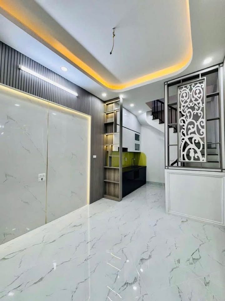 Nhà riêng Đội Cấn, Ba Đình 25m² giá 6 tỷ - Nhà đẹp, trung tâm hiếm có!