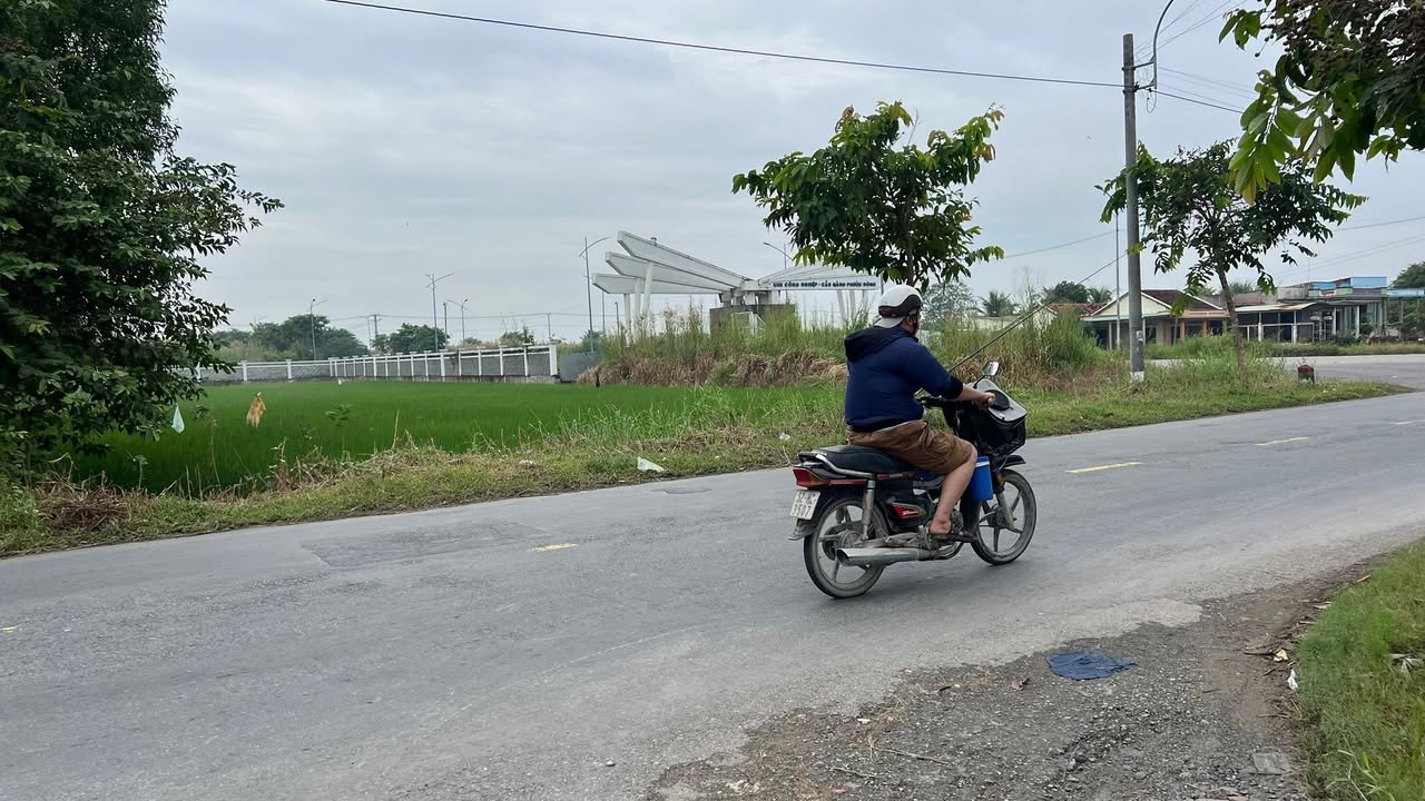 Đất nền 1000m² tại Phước Đông, Cần Đước - Giá 2.7 tỷ, cơ hội đầu tư hấp dẫn!