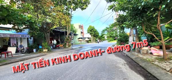 Nhà phố mặt tiền kinh doanh 130m² tại Hòa Xuân, Đà Nẵng - Đầu tư sinh lời với giá 5 tỷ!