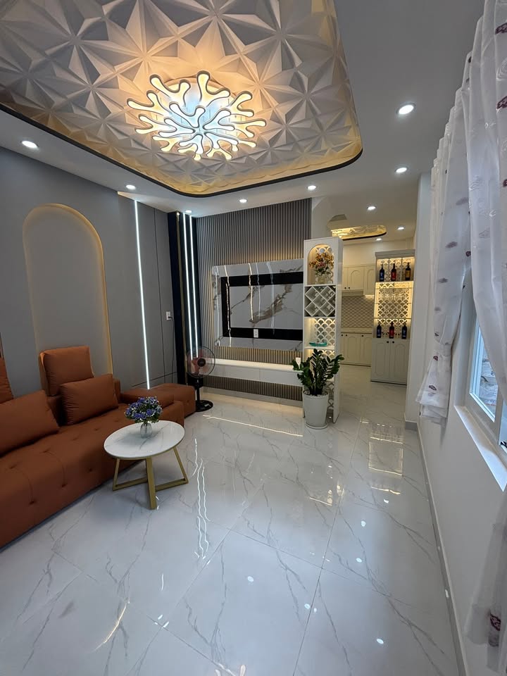 Nhà phố Huỳnh Tấn Phát, Nhà Bè 31m² giá 1.99 tỷ - Sẵn sàng vào ở ngay!