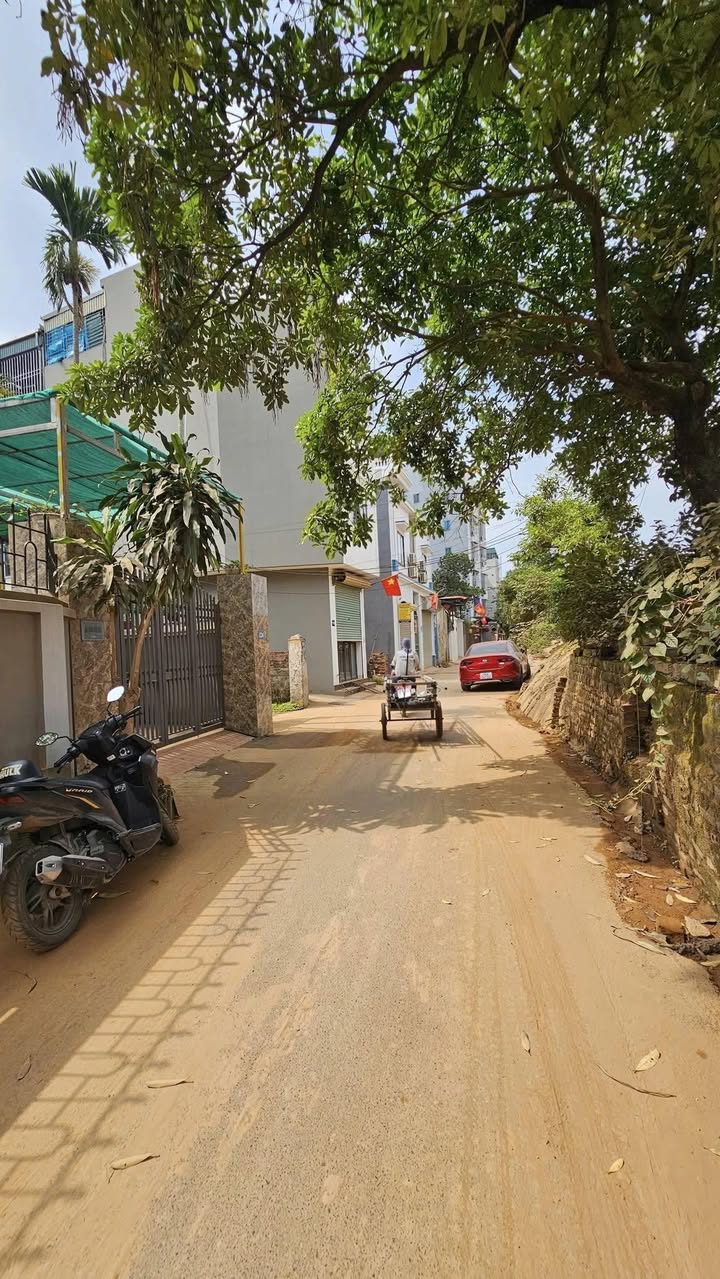 Đất Yên Nghĩa 30m² giá 4.8 tỷ - Vị trí đẹp, giao thông thuận lợi!