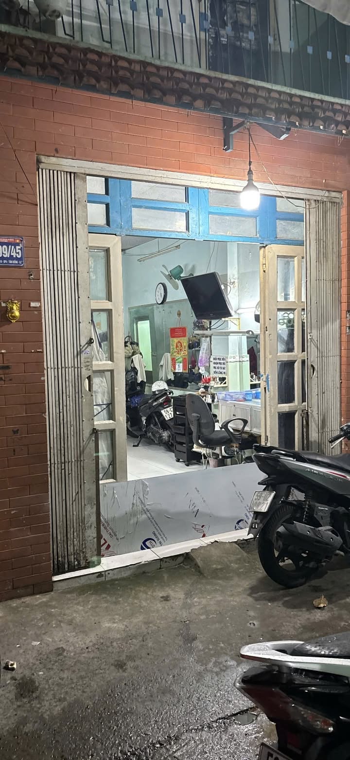 Nhà hẻm Lâm Văn Bền, Quận 7, 33m² giá 4.2 tỷ - Sổ hồng chính chủ