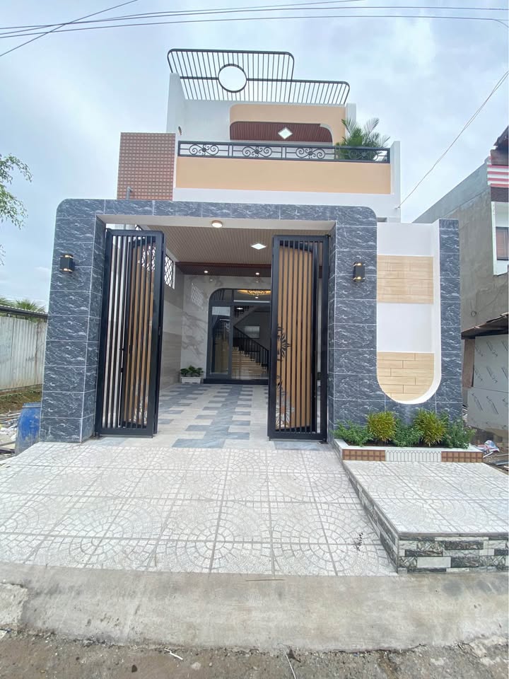 Nhà mới phường Mỹ Phong 90m² giá 2.2 tỷ - Dọn vào ở ngay!