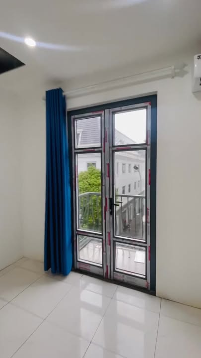Phòng cho thuê tại Shophouse Vincom Cẩm Phả 3.5 triệu - View đẹp thoáng mát!