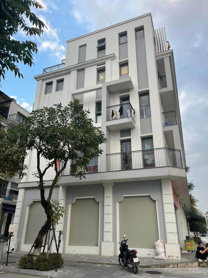 Shophouse The Manor Central Park 130m² giá 66 tỷ - Đầu tư sinh lời ổn định!