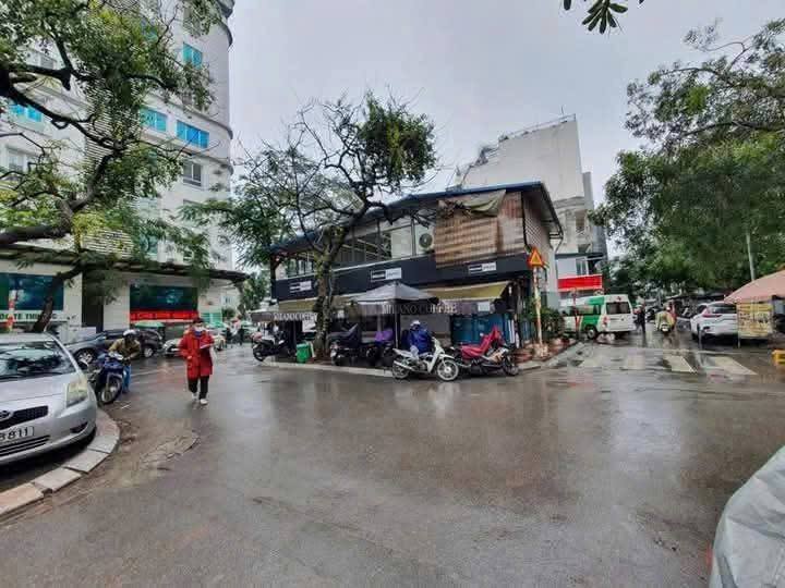 Nhà lô góc 6 tầng phố Đồng Cổ, Tây Hồ 35m² giá 8 tỷ - Thiết kế hiện đại, sẵn giao dịch!