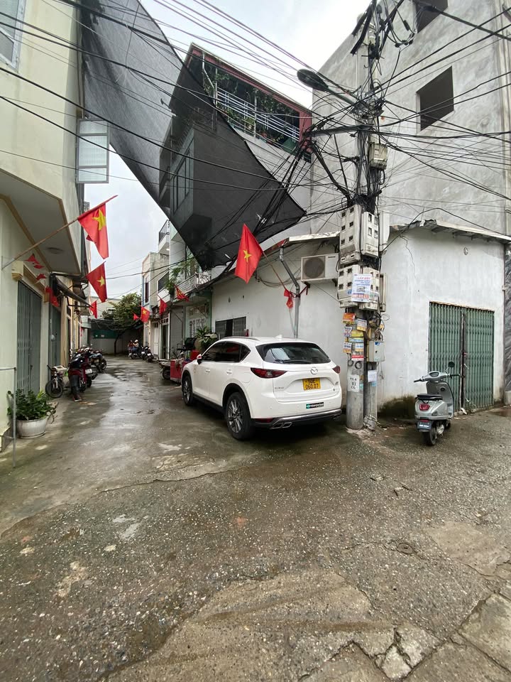 Nhà 2 tầng Vĩnh Ninh, Thanh Trì 42m² giá 5.2 tỷ - Phân lô ô tô tránh!