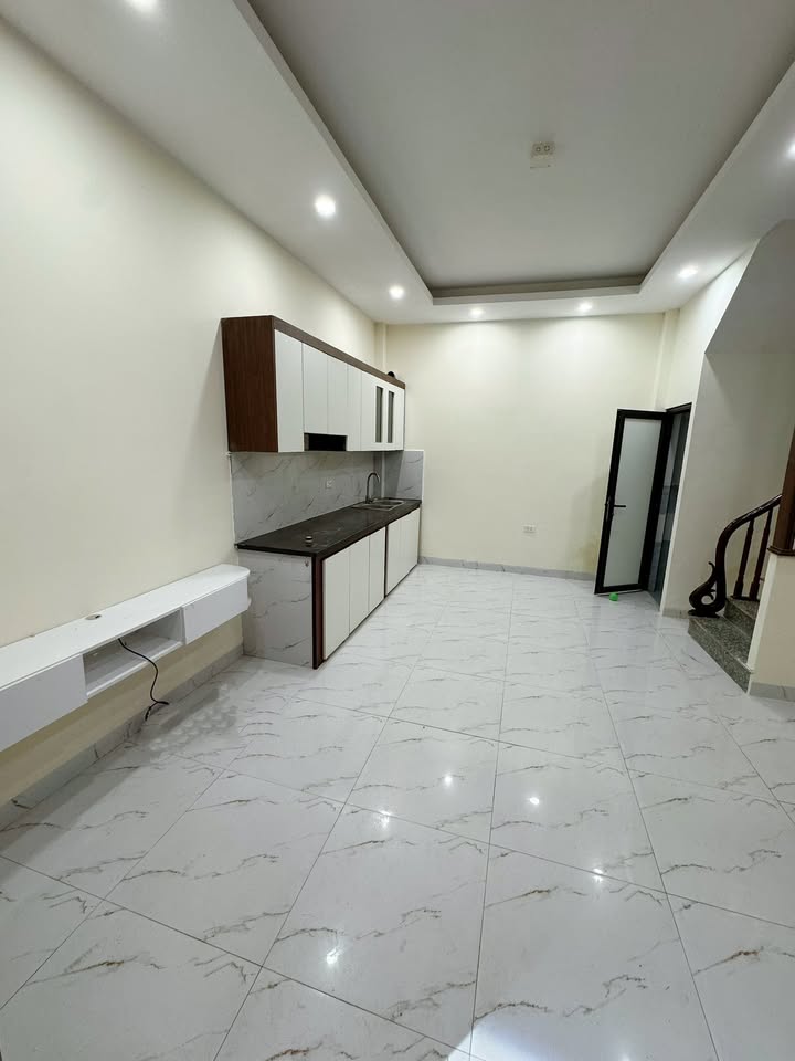 Nhà nguyên căn 3PN quận Hoài Đức giá 6 triệu - Nhà mới 100%, tiện nghi đầy đủ!