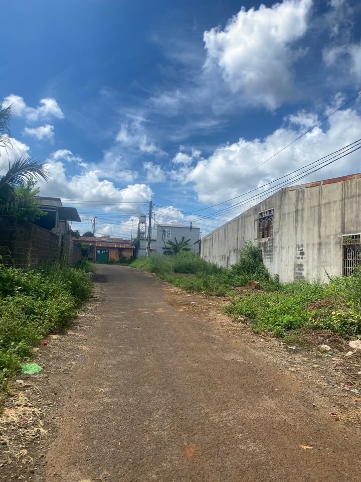 Đất mặt đường nhựa Buôn Ky, Thành Nhất 225m² giá chỉ 1.39 tỷ - Cơ hội đầu tư tuyệt vời!