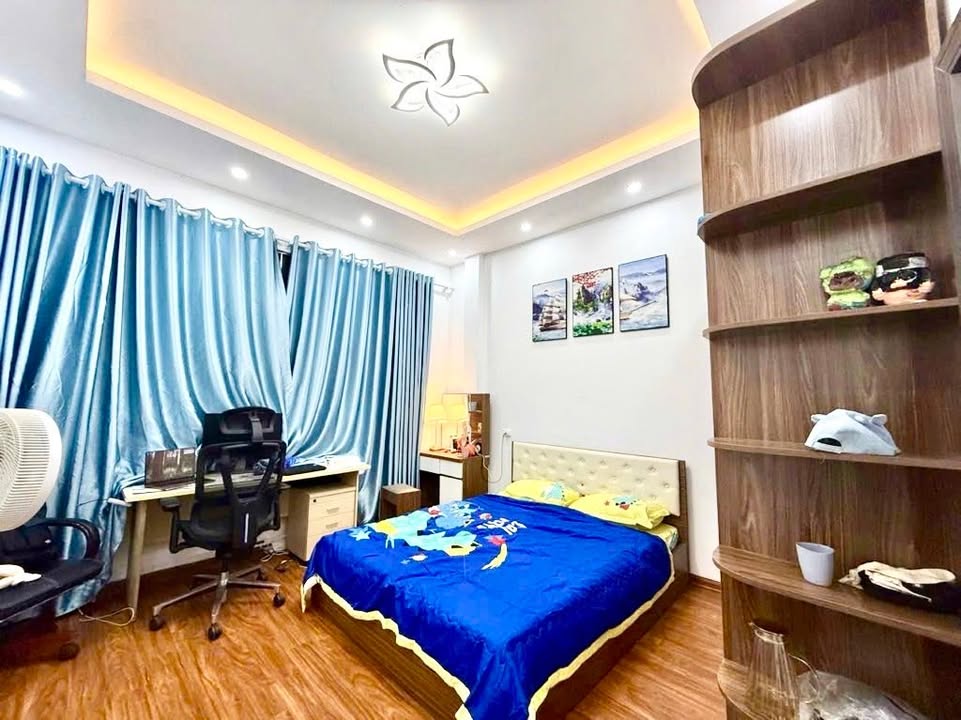 Nhà phố Khương Trung 28m² giá 6.98 tỷ - Nội thất cao cấp, sổ đỏ chính chủ!