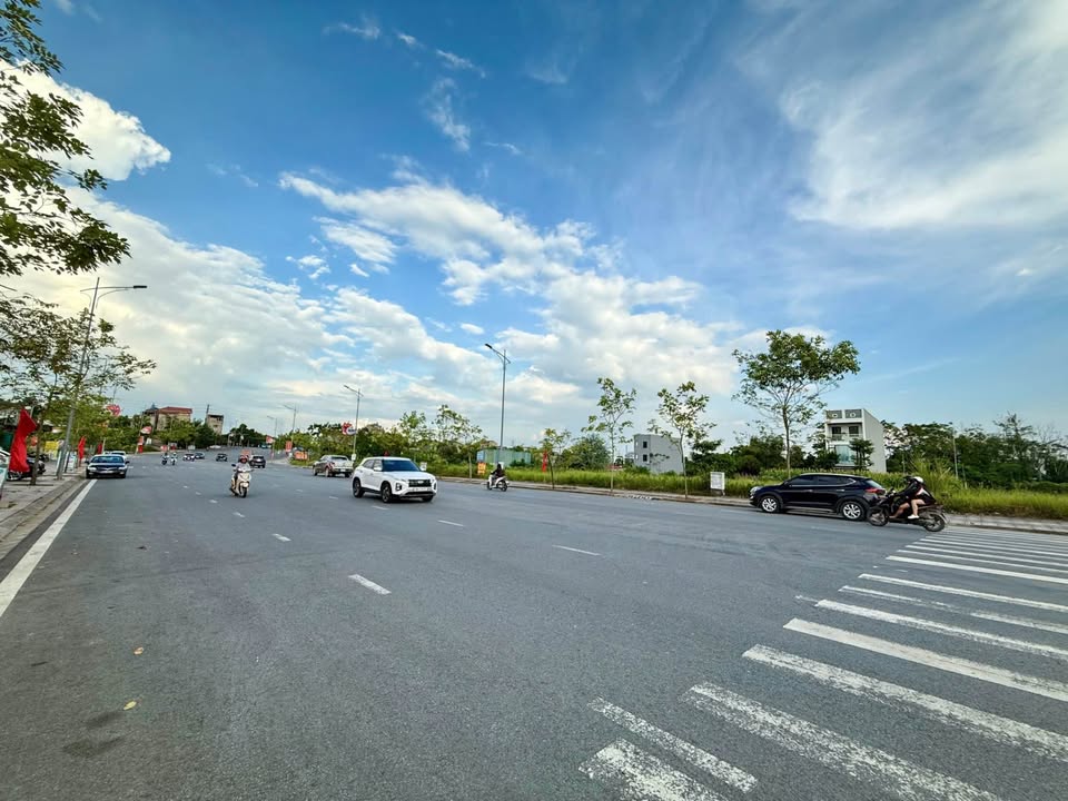 Đất nền Vân Phú Việt Trì 90m² giá 6 tỷ - Kinh doanh tốt, chính chủ bán nhanh!