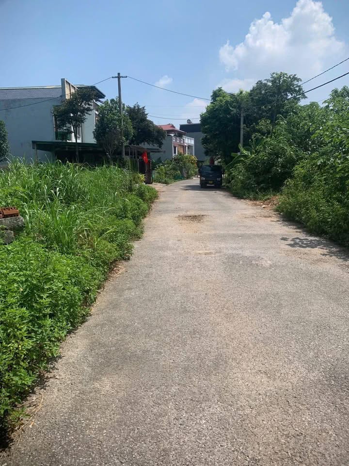 Đất nền Vành đai quân khu 2, Vân Phú 103m² giá 2 tỷ - Tiềm năng sinh lời cao!