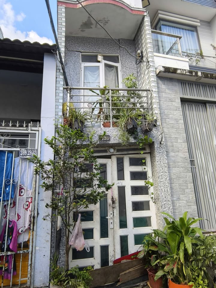 Nhà phố Phường 16 Quận 8 12m² giá 780 triệu - Hẻm rộng, vào ở ngay!