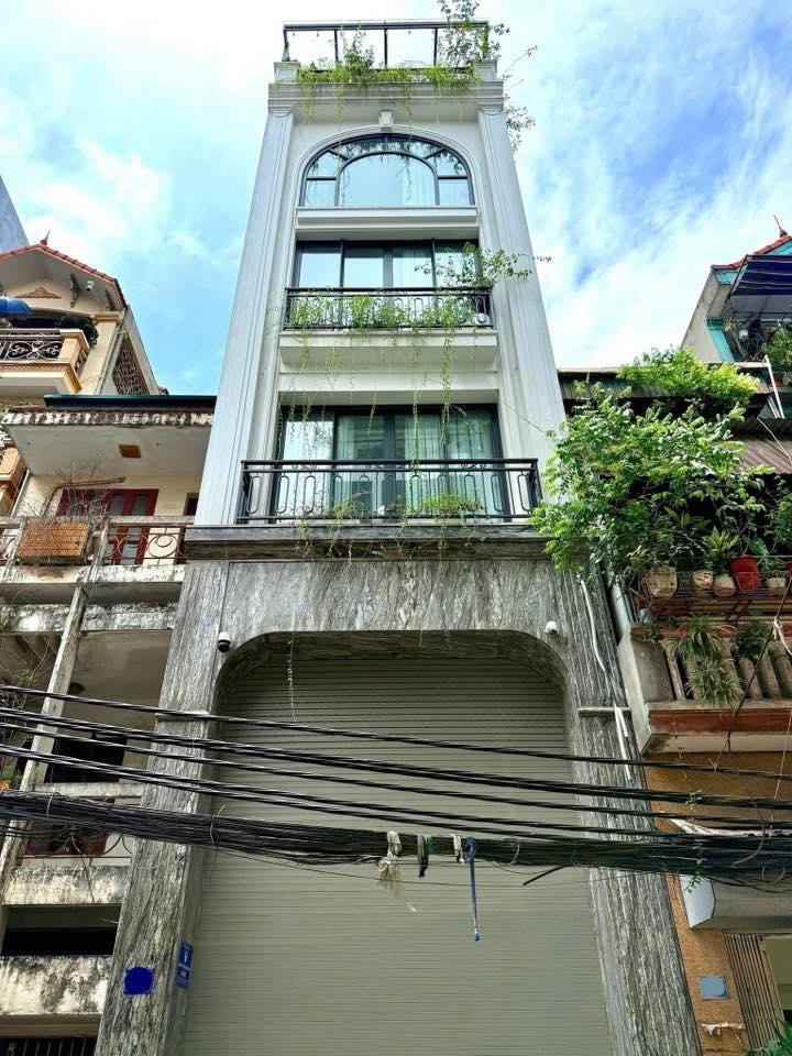 Mặt phố Yên Lạc, Hai Bà Trưng 51m² giá 28 tỷ - Kinh doanh đỉnh cao!