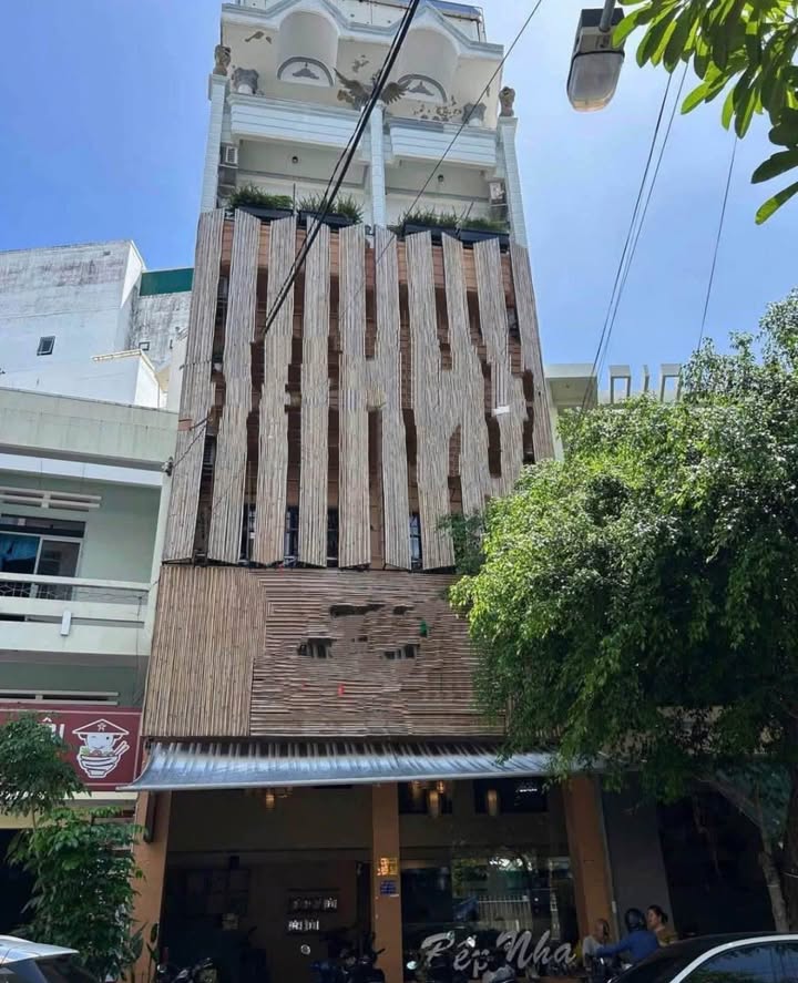 Cho thuê nhà mặt tiền Bà Triệu Nha Trang 105m² - Vị trí đắc địa, kinh doanh thuận lợi!