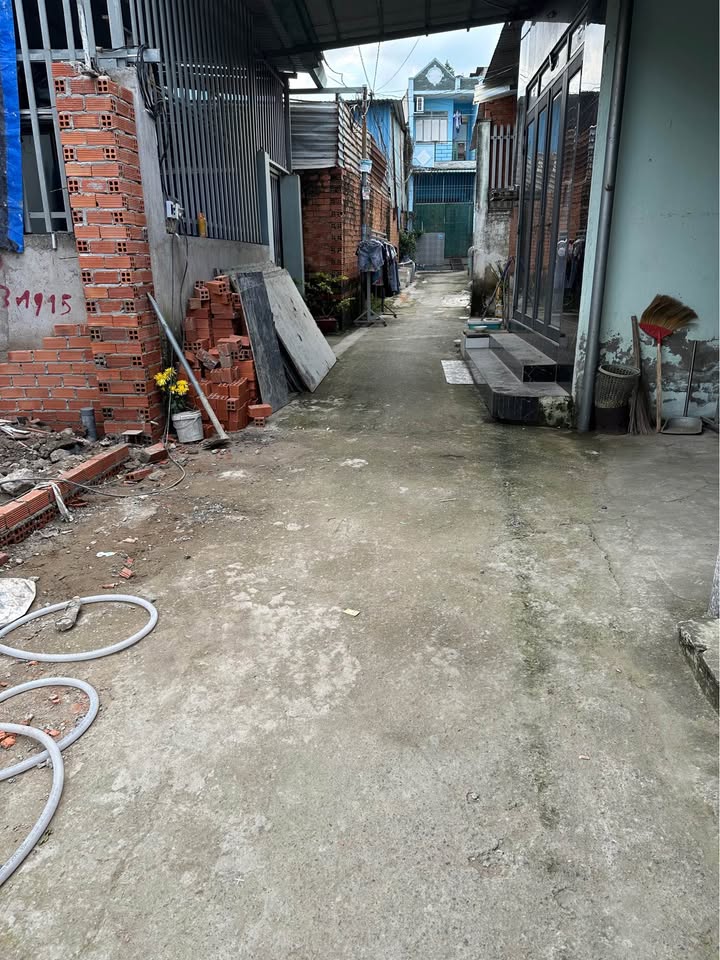 Bán lô đất sổ hồng riêng Tân Thắng, Dĩ An 100m² giá 1.55 tỷ - Đường trước nhà 2m