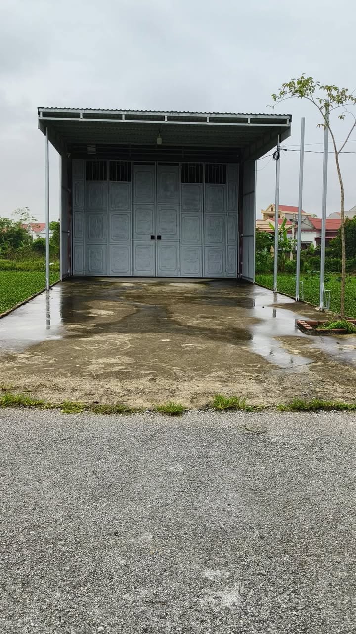 Đất nền kèm nhà mái tôn tại Hậu Lộc 180m² - Giá thỏa thuận hấp dẫn!