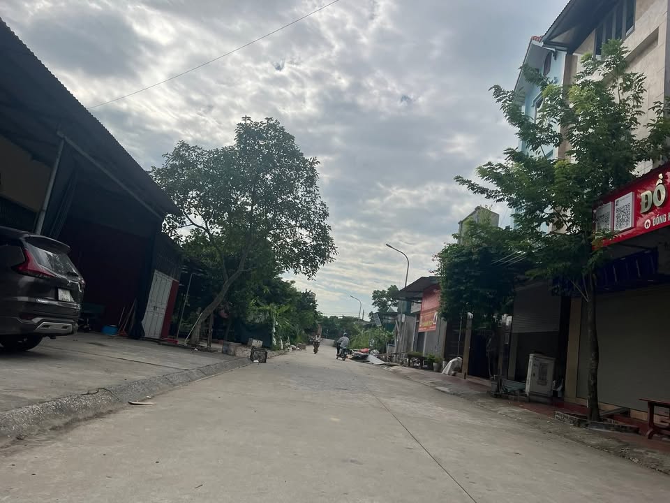 Đất tặng nhà 2 tầng tại Phù Khê, Từ Sơn 106m² giá 2 tỷ - Sẵn sàng vào ở ngay!