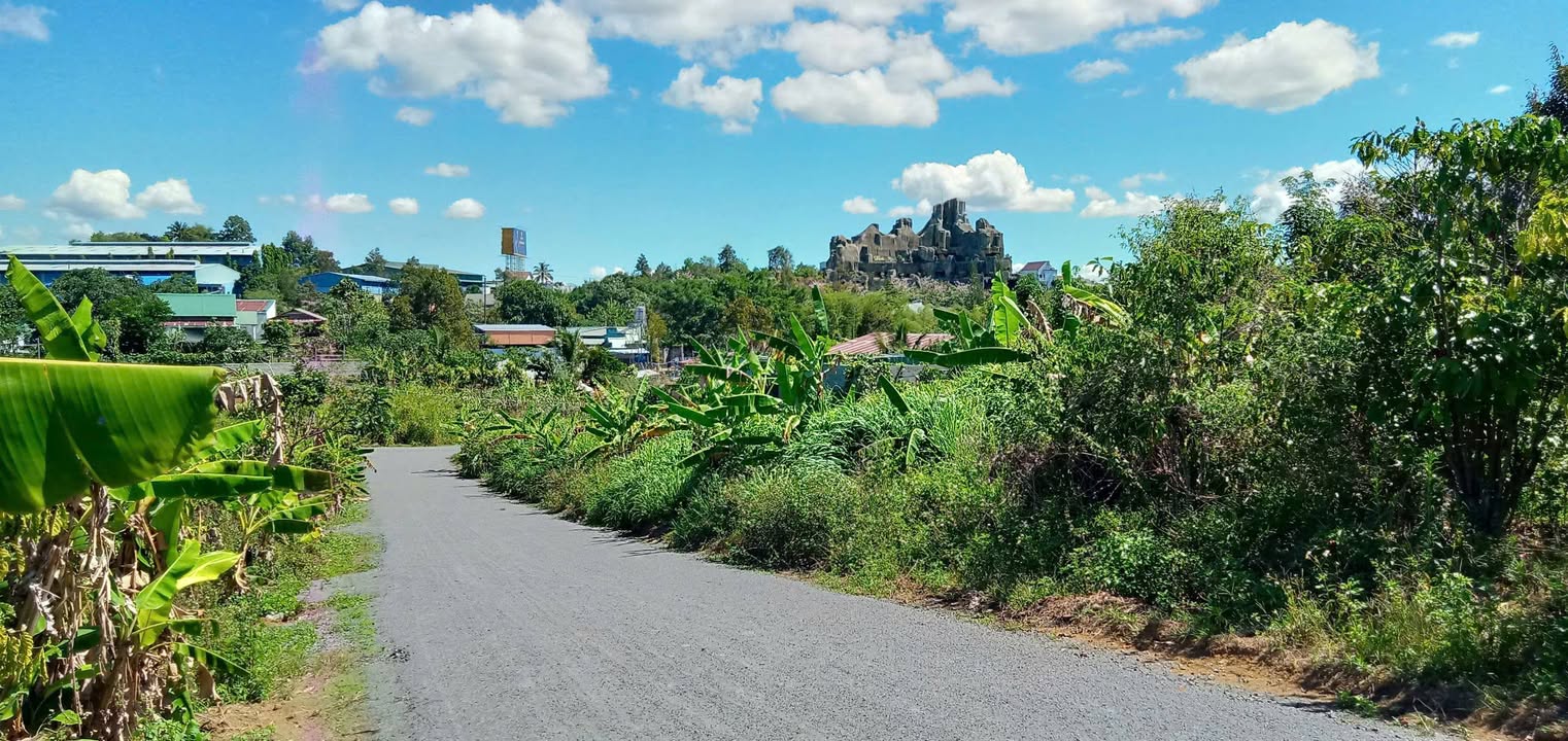 Đất thổ cư 100m² Lộc Nga Bảo Lộc giá 1.05 tỷ - Đường nhựa rộng rãi gần Resort