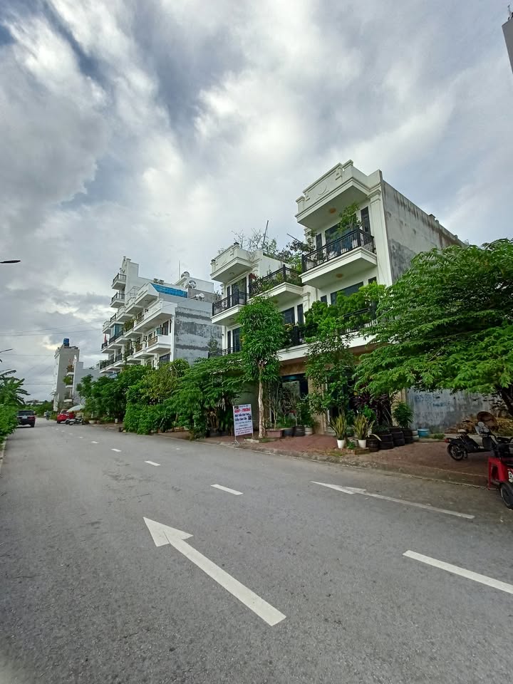 Đất nền TDC A51 Hồ Sen 67m² giá 6.6 tỷ - Đường rộng 30m, view công viên đẹp