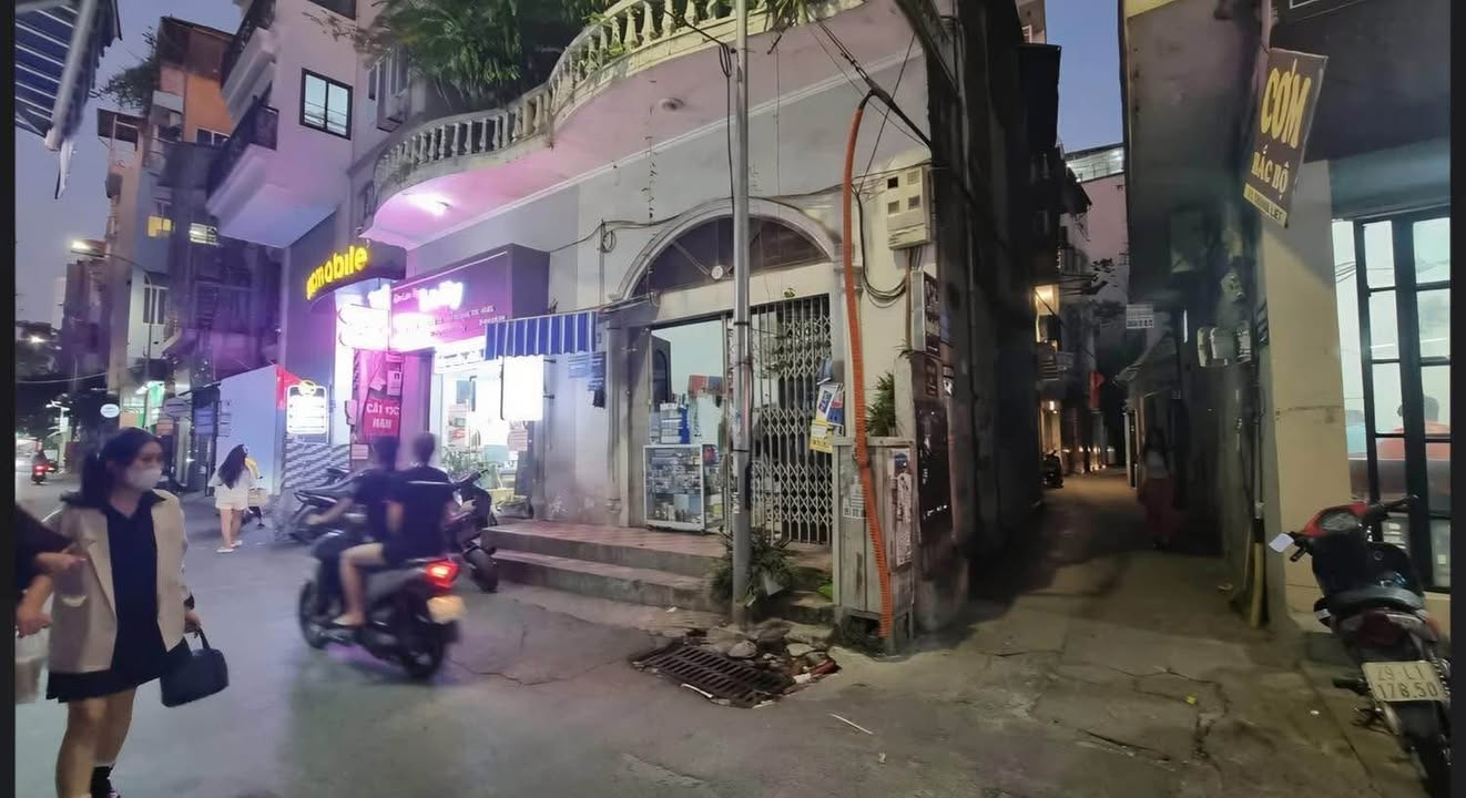 Nhà mặt phố Trung Liệt Đống Đa 133m² giá thương lượng - Cơ hội đầu tư vàng!