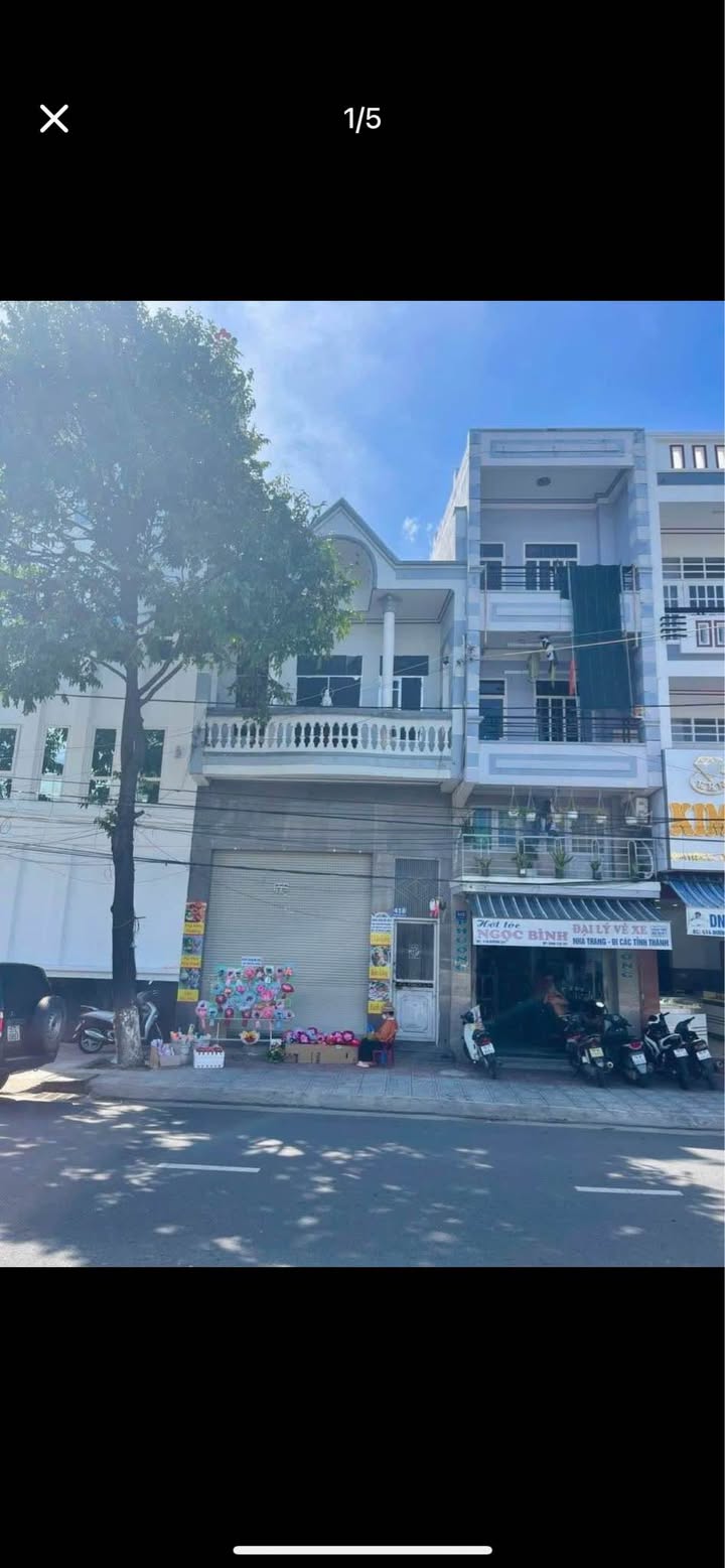 Nhà 2 tầng đường 2/4 Vĩnh Hải 139m² giá 11.9 tỷ - Bán gấp, cơ hội đầu tư hiếm có!