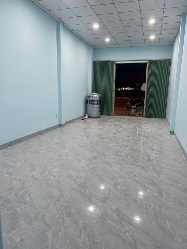 Nhà cho thuê mặt tiền đường Lê Duẩn, Phan Thiết 100m² - Kinh doanh sầm uất!