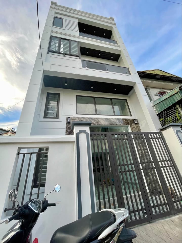 Nhà 3 tầng chính chủ tại Cẩm Thành 56m² giá chỉ 2 tỷ - Sẵn sàng vào ở!