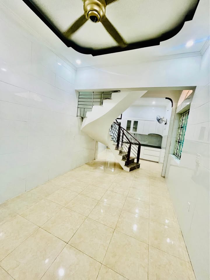 Nhà độc lập 3 tầng tại Tô Hiệu, Hải Phòng 42.5m² giá 2.69 tỷ - Sổ đỏ chính chủ!