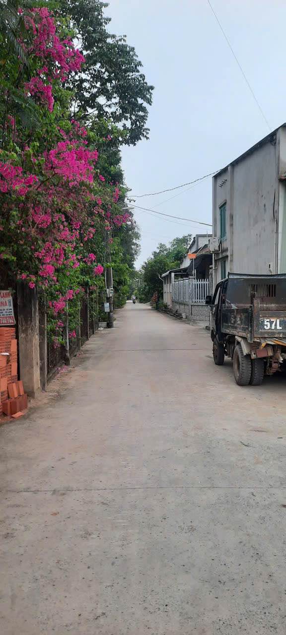 Lô đất 1000m² hẻm 1/ Hùng Vương, Nhơn Trạch - Giá chỉ 3 tỷ, sổ riêng!