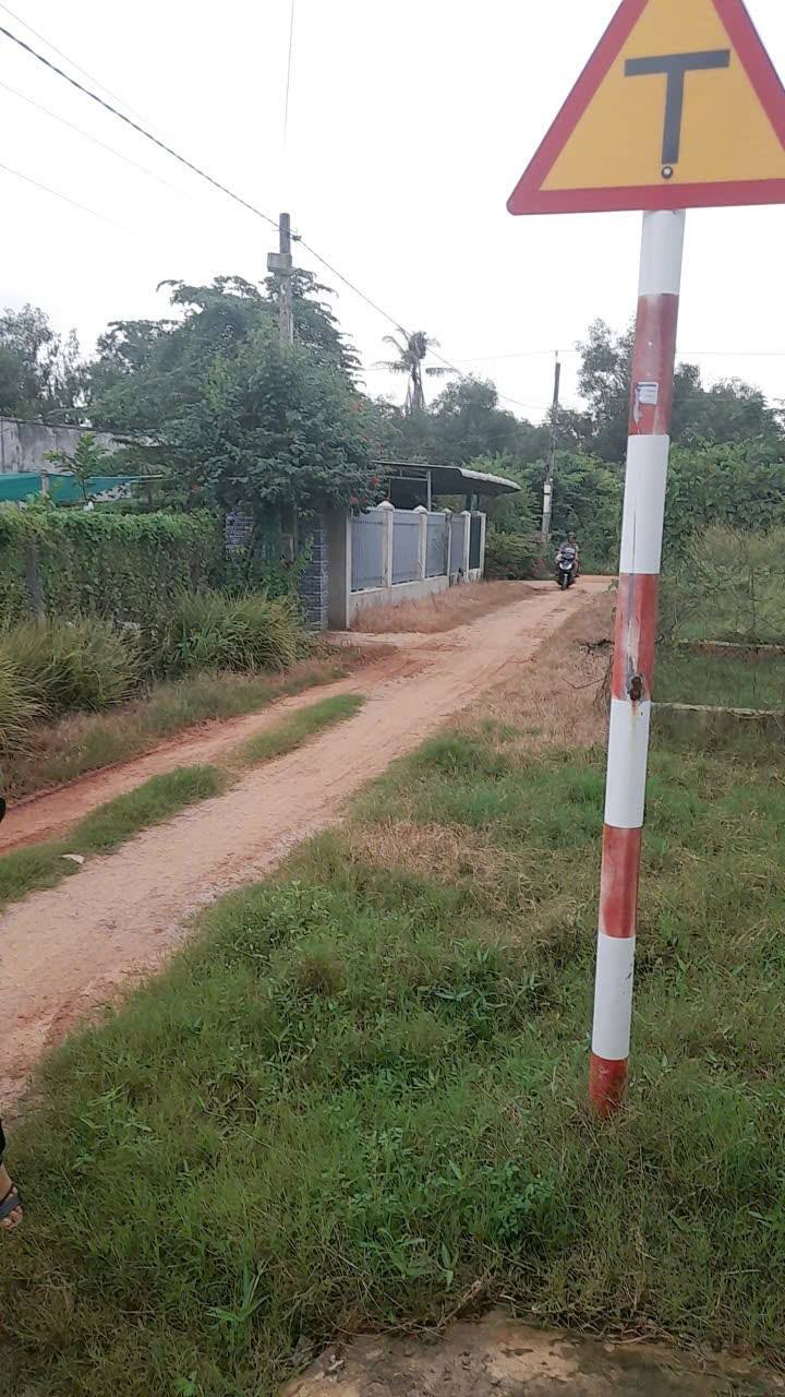 Nhà mặt tiền đường Đất Đỏ, An Bình, Châu Thành, 160m² - Giá chỉ 750 triệu!