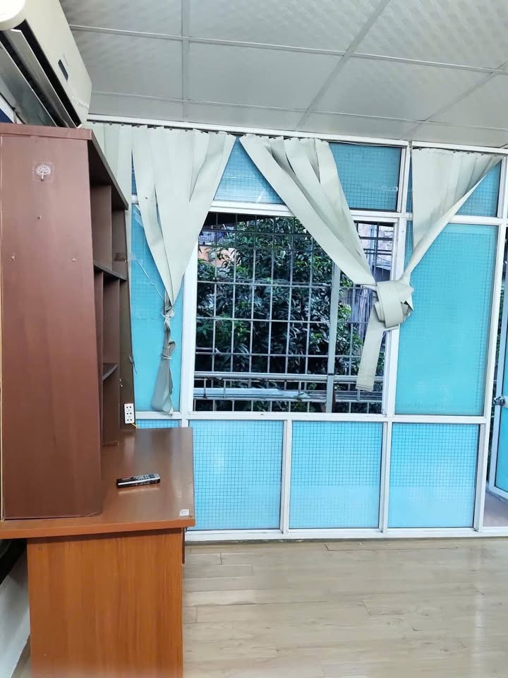 Căn hộ Tập Thể cho thuê Ngõ 128C Đại La 70m² chỉ 7 triệu - Nội thất đầy đủ, vào ở ngay!