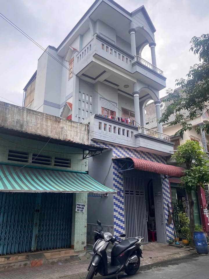 Nhà phố Thuận An 150m² giá 5.65 tỷ - Kinh doanh sầm uất ngay chợ!