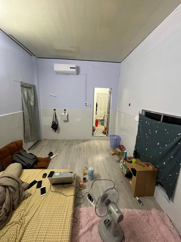 Phòng cho thuê tại 106 Phạm Nhữ Tăng, Đà Nẵng - Giá 2.5 triệu, không gian riêng tư thoáng đãng!