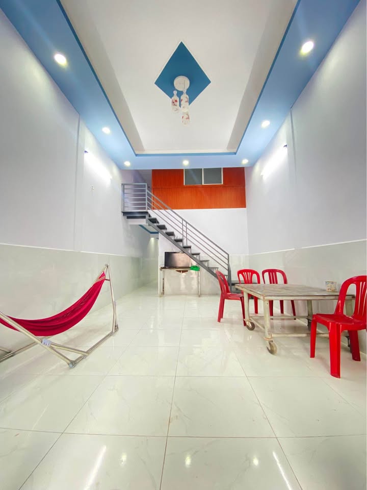 Nhà bán chính chủ Hóc Môn 76m² giá 1.8 tỷ - Khu dân cư yên tĩnh