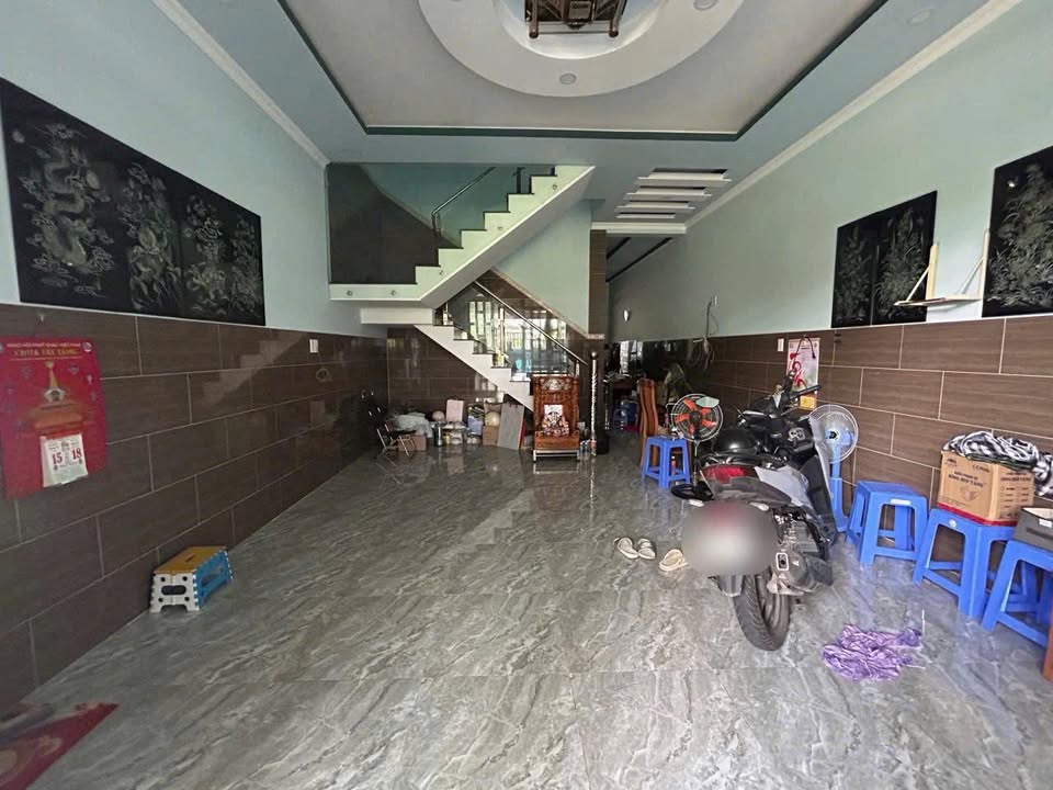 Nhà phố Hiệp An, Thủ Dầu Một 174m² giá 3 tỷ - Mặt tiền đường DX088 thuận lợi!