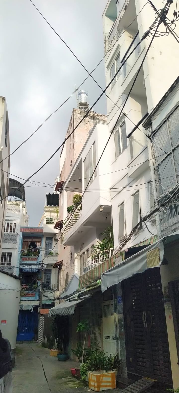 Nhà 5 tầng Tạ Quang Bửu Quận 8, 35m² giá 6.6 tỷ - Sổ hồng chính chủ!