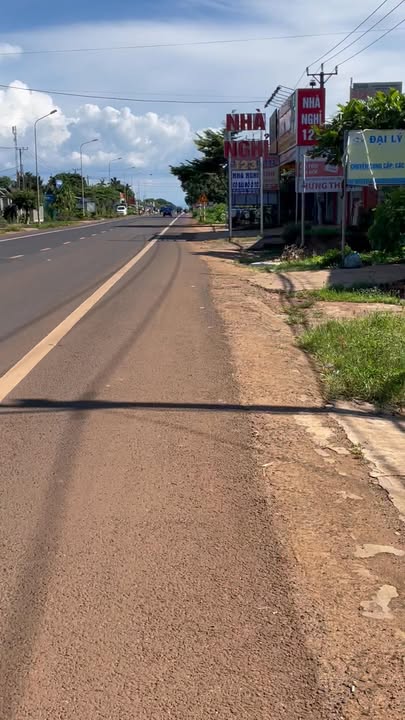 Đất mặt tiền Quốc Lộ 14 Chư Sê 400m² giá chỉ 500 triệu - Vị trí siêu tiềm năng!