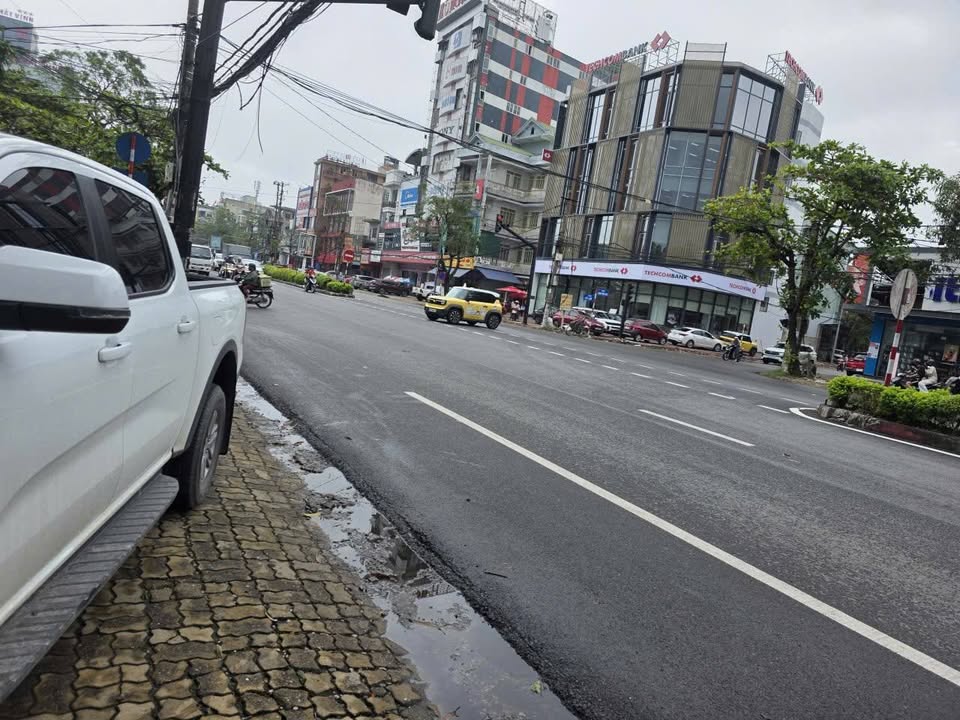 Đất mặt đường Lê Lợi, Vinh 123,5m² giá 16,055 tỷ - Vị trí trung tâm, đường rộng 30m!