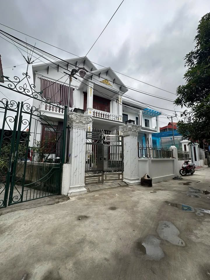 Nhà đẹp 2 tầng Kiền Bái, Thủy Nguyên 180m² giá 3 tỷ - An cư lý tưởng!