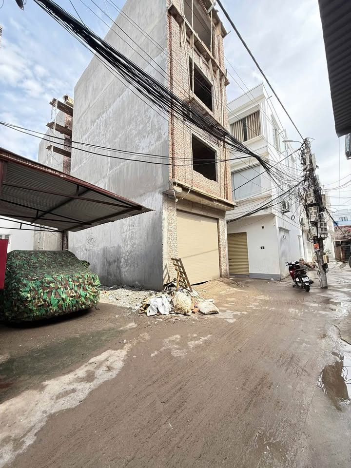 Nhà 4 tầng Thiên Lôi, An Biên 45m² giá 4.39 tỷ - Đang hoàn thiện, ô tô đỗ cửa!