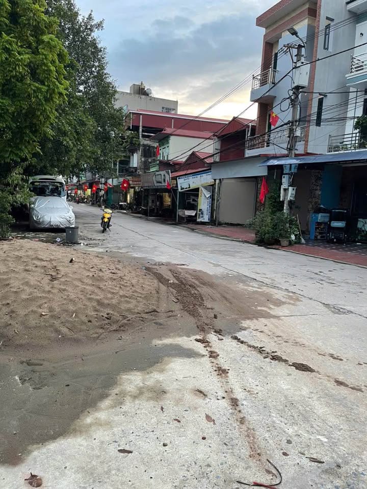 Đất nền kinh doanh phố Mai Động, Từ Sơn 56m² giá chỉ 300 triệu - Pháp lý rõ ràng!