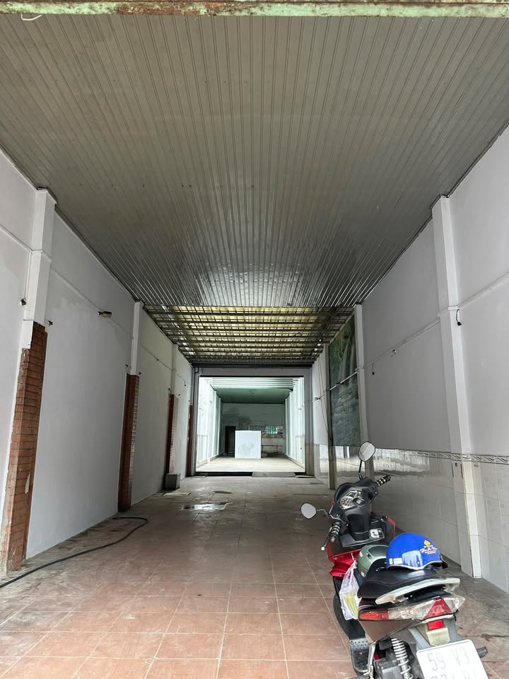 Nhà mặt tiền Quang Trung, Gò Vấp 200m² giá 33 triệu - Thích hợp kinh doanh