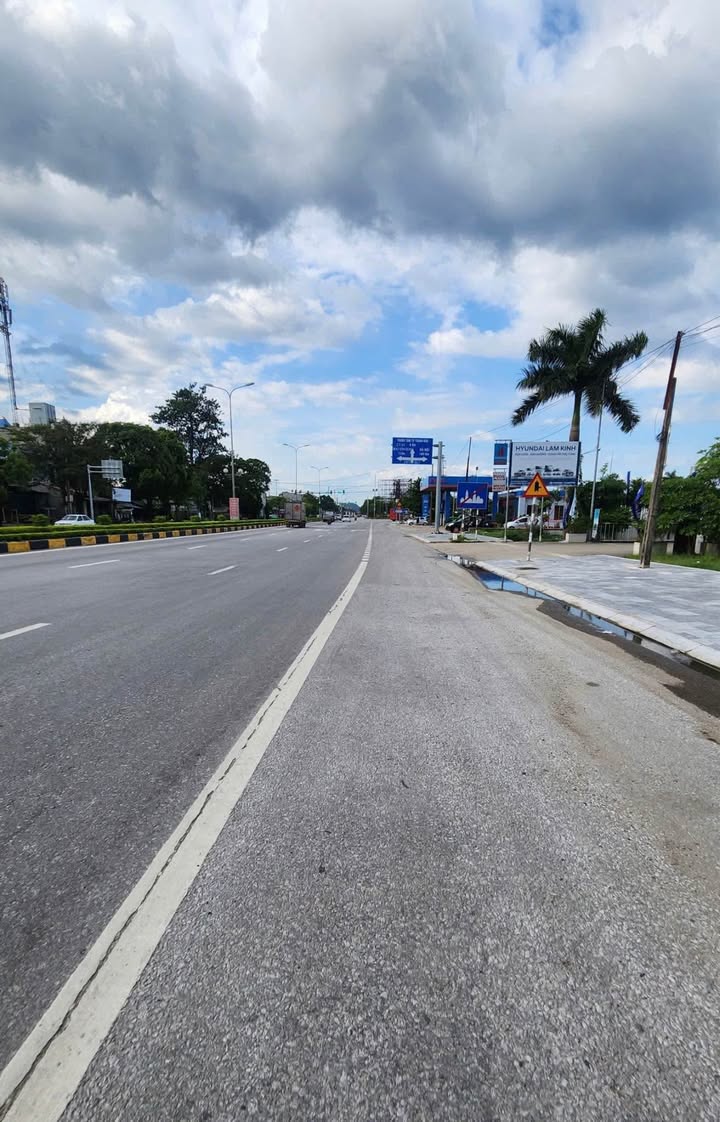 Đất mặt đường Quốc Lộ 1A, Quảng Thịnh 264m² giá 8 tỷ - Cơ hội đầu tư tuyệt vời!