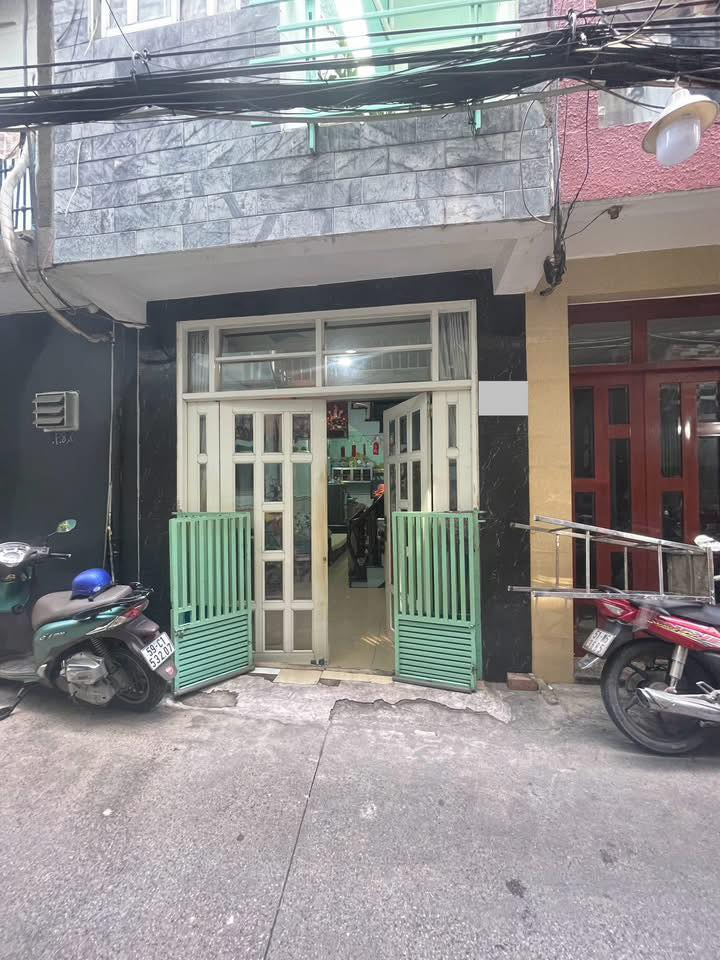 Nhà phố khu tái thiết Hoàng Diệu, Quận 4, 23m² giá 5.2 tỷ - Gần phố ẩm thực Vĩnh Khánh!