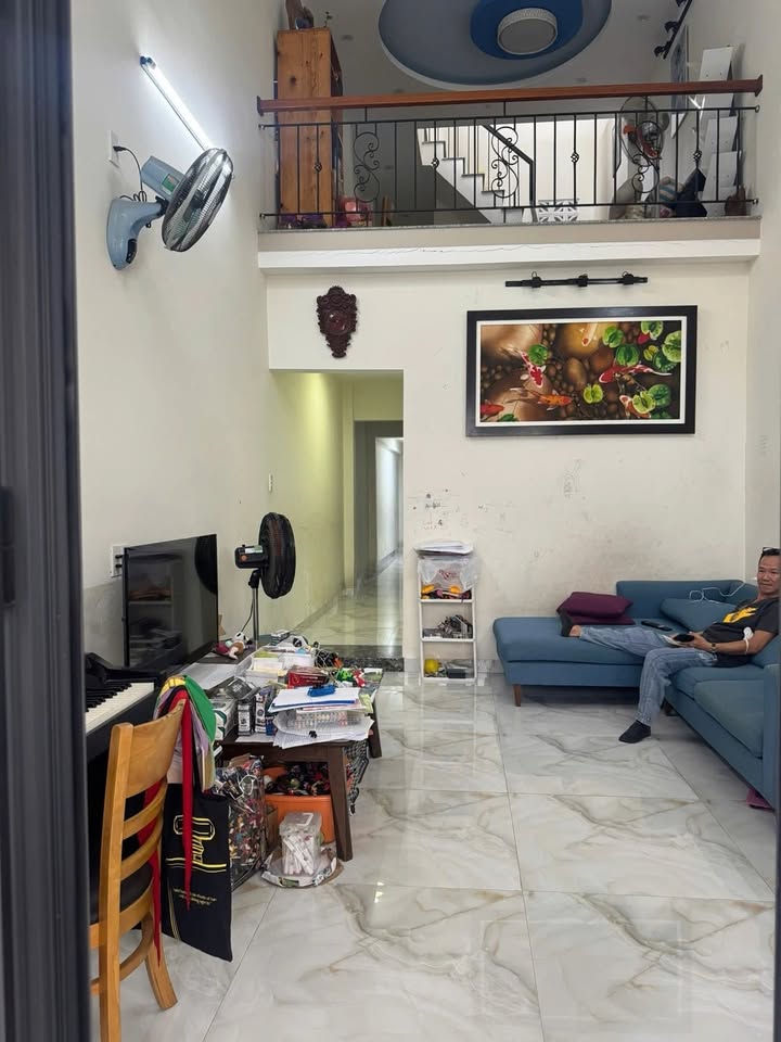 Nhà 2 tầng trung tâm Hải Châu Đà Nẵng 95m² giá chỉ 4.75 tỷ - Đầu tư tuyệt vời!