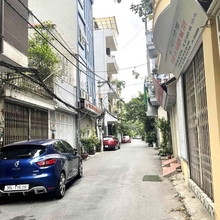 Nhà phố An Dương Tây Hồ 40m² giá 17.99 tỷ - Khu dân trí cao, an ninh tốt!