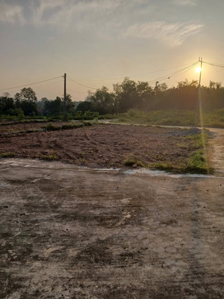 Lô đất 3 mặt tiền Hòa Hiếu 546m² chỉ 400 triệu - Cơ hội đầu tư hấp dẫn!