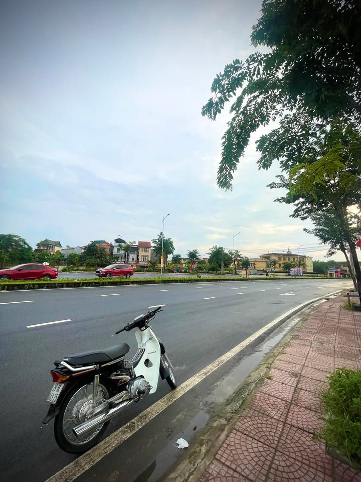 Đất dịch vụ Lại Yên 65m² giá 8 tỷ - Sổ đỏ chính chủ, phong thủy tốt!